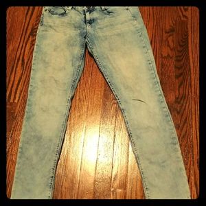 No Boundaries Jeans